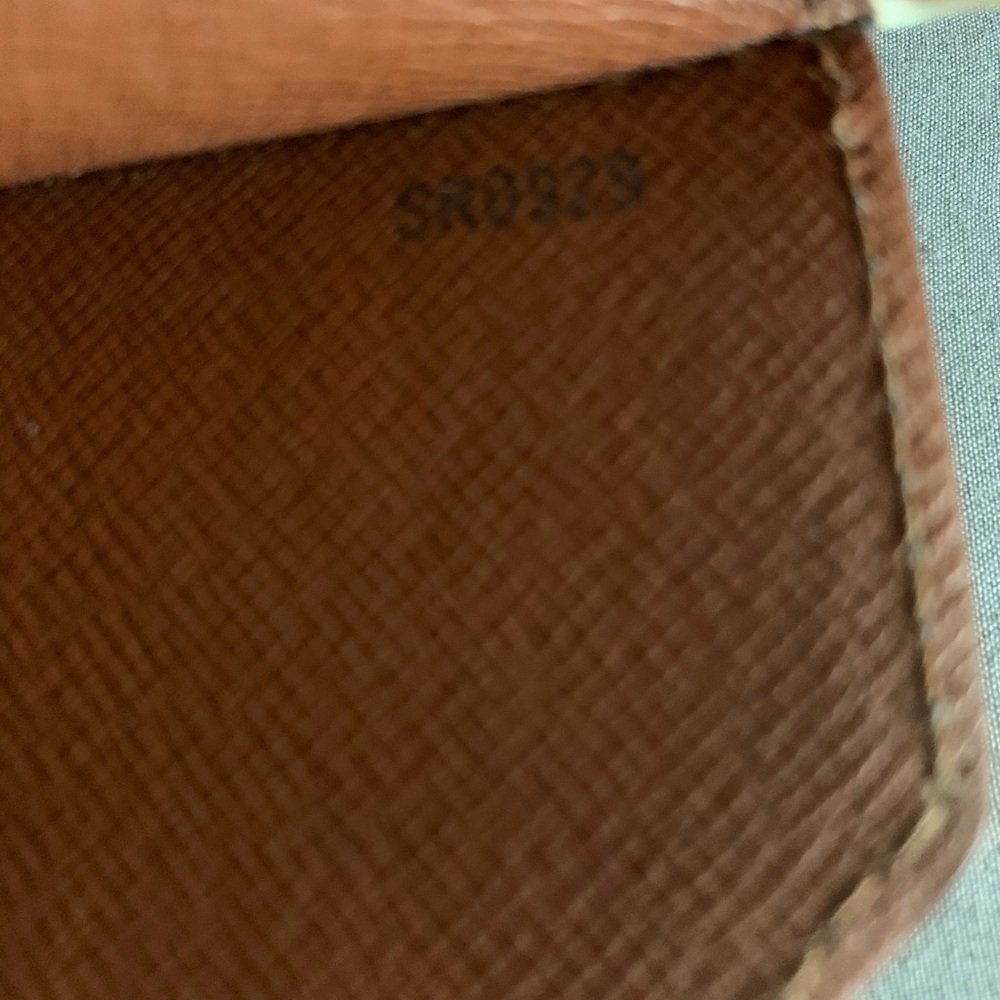 Authentic Louis Vuitton Concorde - Picture 8 of 16